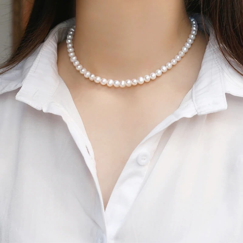 Freshwater Pearl Choker Necklace for Women – Minimalist Elegant Everyday Jewelry