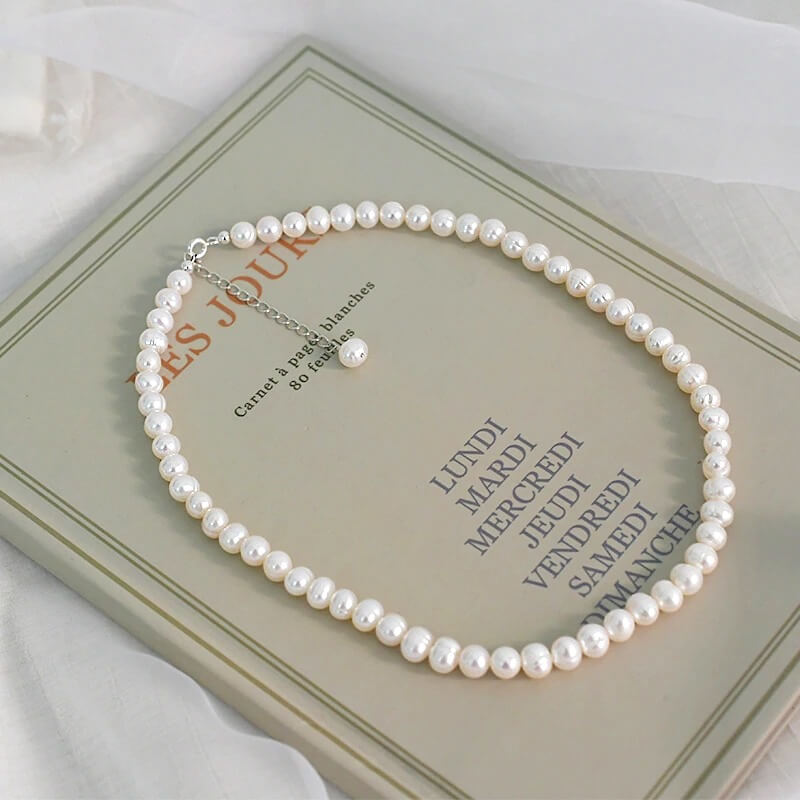 Freshwater Pearl Choker Necklace for Women – Minimalist Elegant Everyday Jewelry