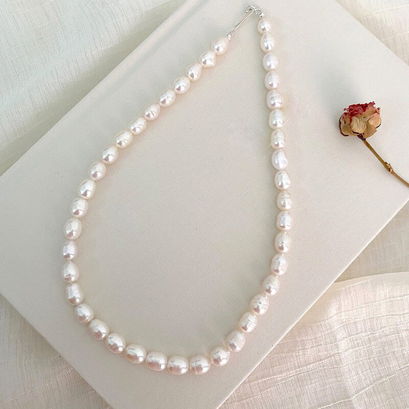 Freshwater Pearl Choker Necklace for Women – Minimalist Elegant Everyday Jewelry